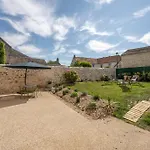 La Grange Patton Hébergement de vacances *